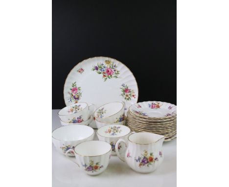 Royal Worcester ' Roanoke ' Part Tea Service comprising 6 tea cups, 6 saucers, 6 tea plates and milk jug and sugar bowl and s