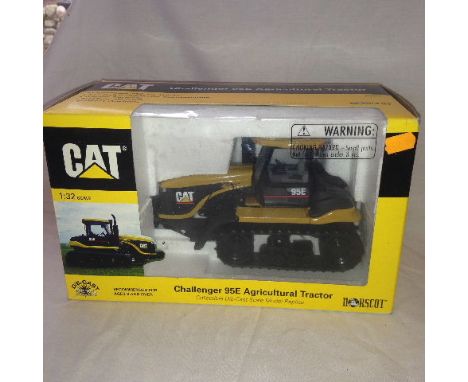 NORSCOT - CHALLENGER 95E - AGRICULTURAL TRACTOR (55001)