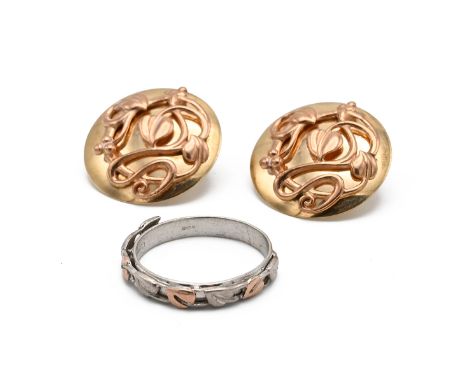 A pair of 9ct gold Welsh Clogau tree of life stud earrings, 8.29 grams, along with a silver Clogau ring, finger size O. (J)