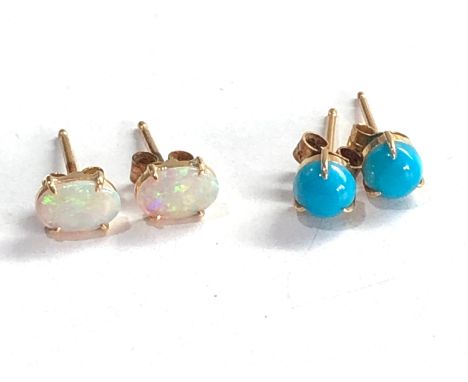 2 x 18ct gold earrings inc. turquoise, opal 