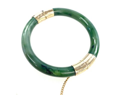 Vintage jade type bangle diameter approximately 8cm 