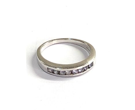Vintage 9ct white gold tanzanite ring weight 3.5g 