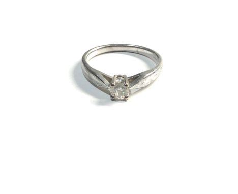 9ct white gold diamond ring 