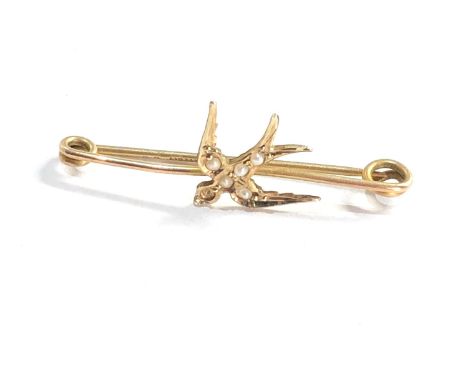 Small antique 9ct gold &amp; seed-pearl swallow bird brooch measures approx 3.1cm missing pearl 
