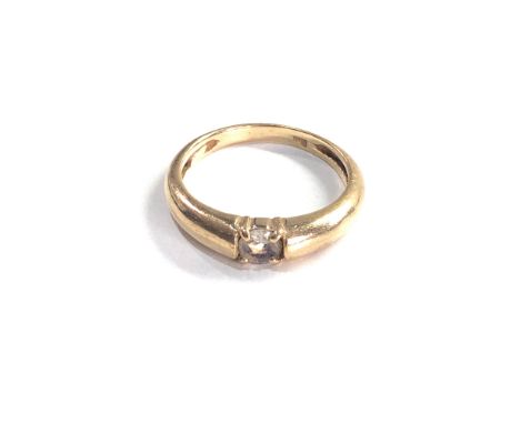 9ct gold moonstone solitaire ring 2.3g 