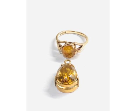 2 x 9ct gold vintage citrine ring and pear cut citrine pendant 5g 