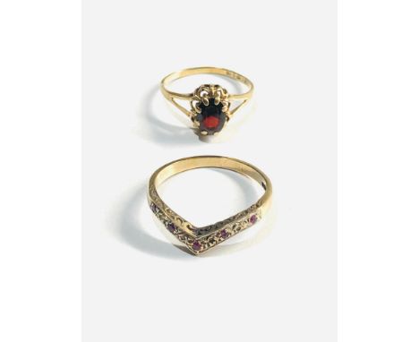 2 x 9ct gold ruby and diamond chevron ring and garnet ring 2.8g 