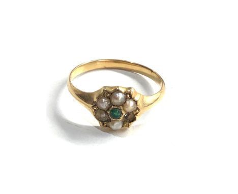 Antique 15ct gold emerald and seed-pearl ring missing pearl weight 2g xrt as 15ct gold 