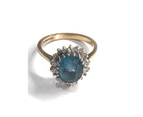 9ct Vintage topaz and diamond cluster ring 3.8g 