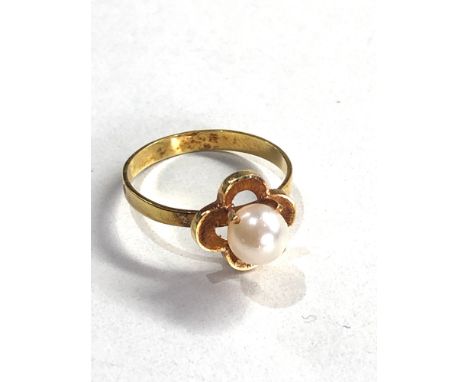 18ct pearl ring 1.7g 
