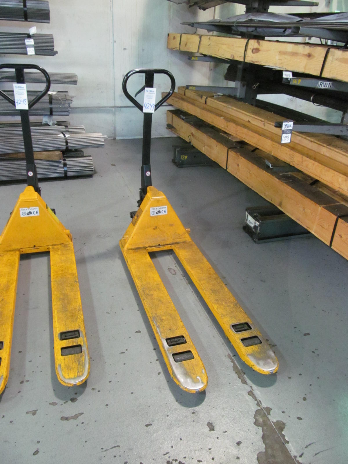 Uline Model H1193 5500 lb. Pallet Jack,