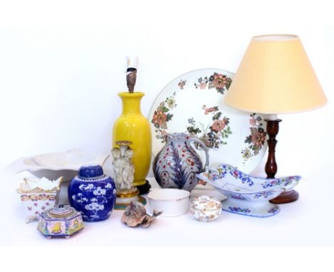 A QUANTITY OF VARIOUS CONTEMPORARY AND VICTORIAN POTTERY to include a jug, a fruit bowl, a fruit dish, a Dresden small jardin
