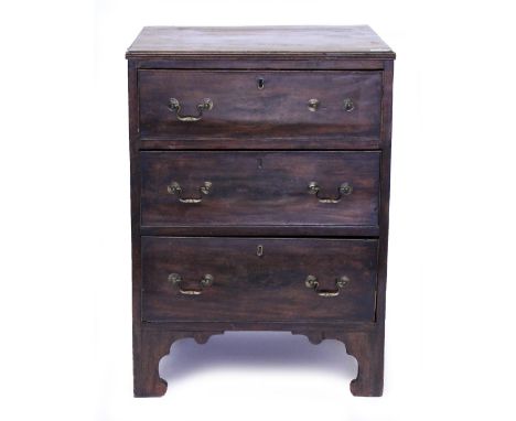 A SMALL SIZE MAHOGANY CHEST OF THREE DRAWERS on bracket feet, 55cm wide x 48.5cm deep x 76cm high