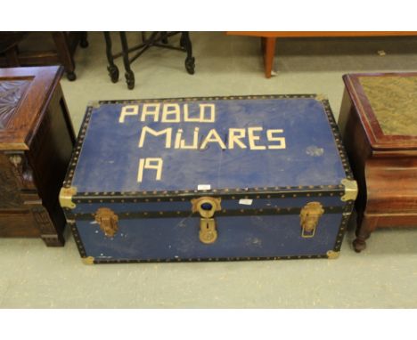 Travel trunk