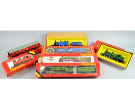 Hornby 00 Gauge Railway items, R.845 LNER Flying Scotsman, R372 Liner Class A4 Seagull, R350 A4 Mallard and other items