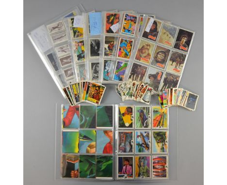 400+ Movie Trade cards including, A&BC Gum, Land of the Giants x 18, The Incredible Hulk x 40, Doctor Who x 30, Superman x 15