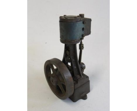 A Stuart No 7A stationary steam engine, 6" x 2" x 3", minor rusting to non-working parts, F (Est. plus 21% premium inc. VAT)