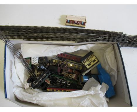 A small quantity of playworn N gauge model trains by Lima and Graham Farish (Est. plus 21% premium inc. VAT)