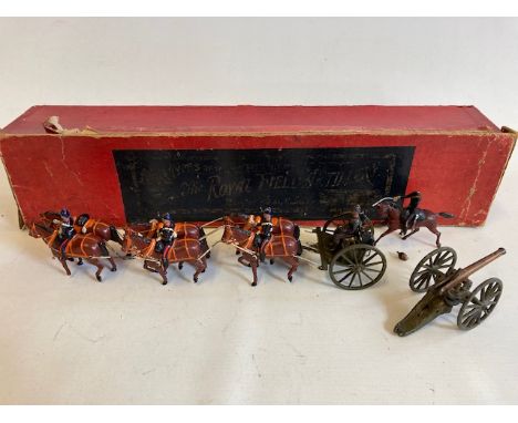 Britains horse drawn gun carriage at the trot, damage to gun, box P, model F (Est. plus 21% premium inc. VAT)