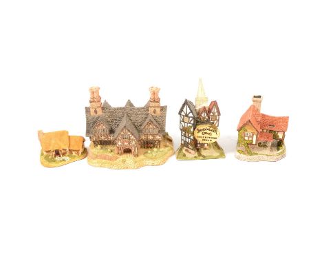 David Winter and Janet King model houses and festive scenes, Twenty-eight including 'Queen Elizabeth slept here' by David Win