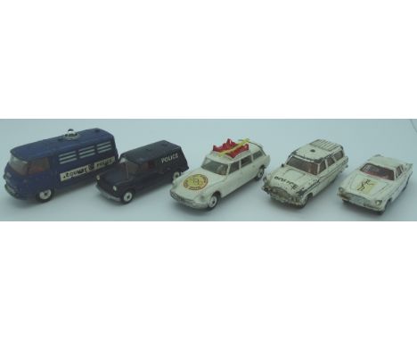 Corgi 5 model vehicles 