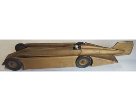 Kingsbury clockwork Golden Arrow record breaking car 19.5' long 