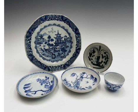 A Chinese Export blue and white porcelain octagonal plate, 18th century, 23cm, two Chinese Export dishes, diameter 13.8cm, an