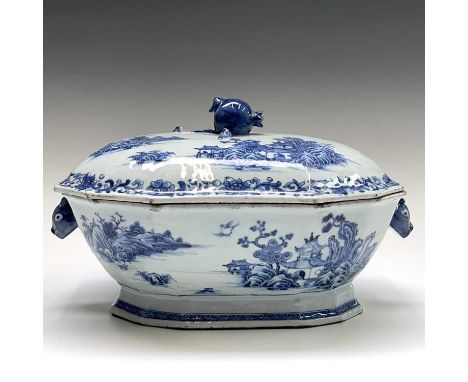 A Chinese Export porcelain blue and white tureen and cover, Qianlong Period (1736-1795), with pomegranate finial and rabbit m