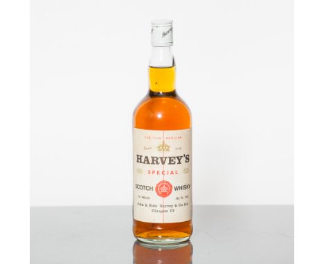 HARVEY'S THIN RED LINE
Special Scotch Whisky by John & Robt. Harvey & Co. Ltd. Glasgow G1. 26 2/3 fl ozs., 70° Proof.
 CONDIT