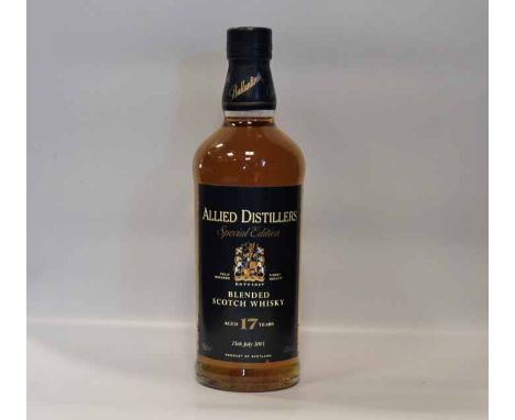 ALLIED DISTILLERS BALLANTINE'S 17 YEAR OLD SPECIAL EDITION Blended Scotch Whisky, Bottled 25th July 2005,70cl, 43% volume.
AL