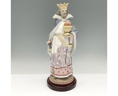 Glossy, colorful figural. Signed. Limited edition 100 of 2000. Lladro backstamp. This item has a base included: 1"H x 4.5" di