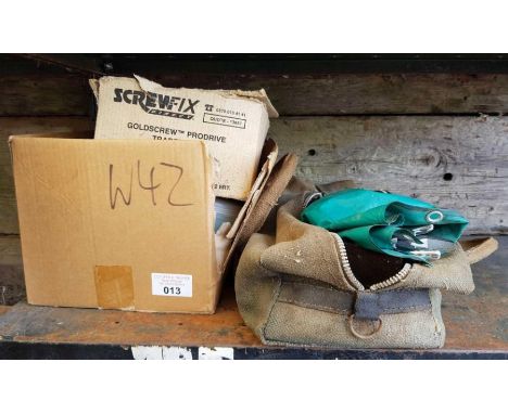Metric spanners, hydraulic jack and other tools