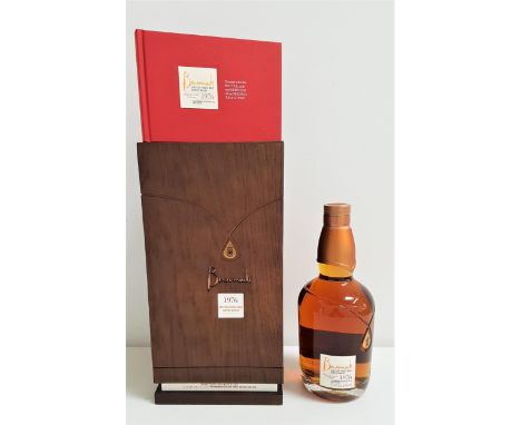 BENROMACH 1976 SINGLE CASK SPEYSIDE SINGLE MALT SCOTCH WHISKYBottled in 2016. One of only 32 bottles. With accompanying book 