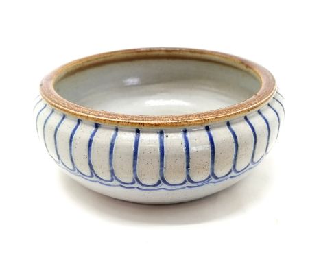 Danesby Ware Bourne Denby art pottery bowl with incised decoration to border - 20cm diameter &amp; in good used condition 