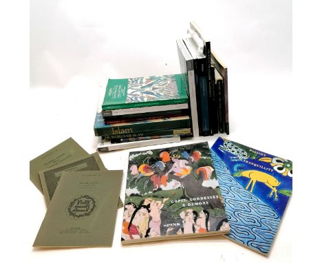 Qty of Islam related books inc 2001 Christie's catalogue : Islamic art &amp; manuscripts etc 