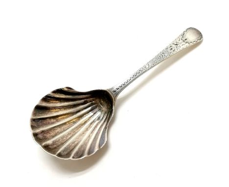 Georgian silver caddy spoon with a shell bowl by Thomas Wallis - 10cm long &amp; 7.5g 