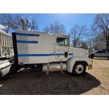 1998 Freightliner FLD120 Sleeper Cab Detroit Diesel Series 60 Engine, 10-Speed Rockwell