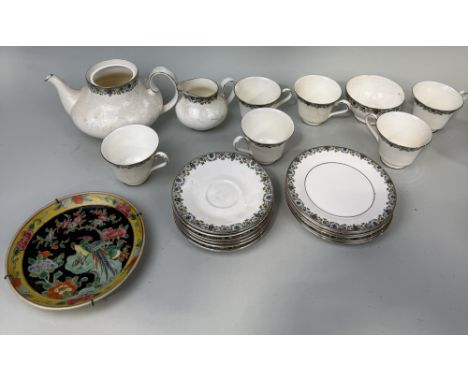 ROYAL DOULTON 'FLOWERLACE' PART TEA SET ALONG WITH FOUR SOUP DISHES AND PLATES, ROYAL CROWN STAFFORDSHIRE