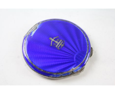 A .925 STERLING SILVER ENAMEL VANITY COMPACTWeight: 94gms