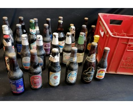 Collection of vintage collectable beers / ales inc Silver Jubilee courage, Indian coope, Hall and Woodhouse bicentenary, Quee