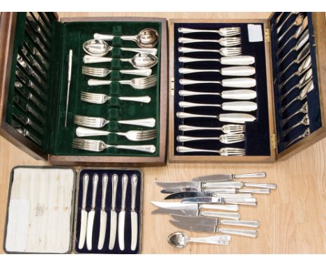 A silver plated canteen of cutlery by Butler, a cake knife and fork set, a set of six silver handled knives, plus others (q) 