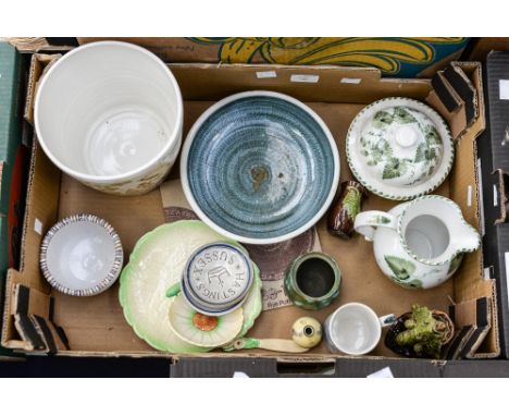 A collection of Decorative pottery to include RYE pottery, Carltonware etc... (1 box)