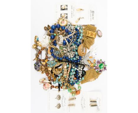 A 19th Century CAT button, a gilt metal bracelet, mother of pearl brooches and vintage bead necklaces, etc 