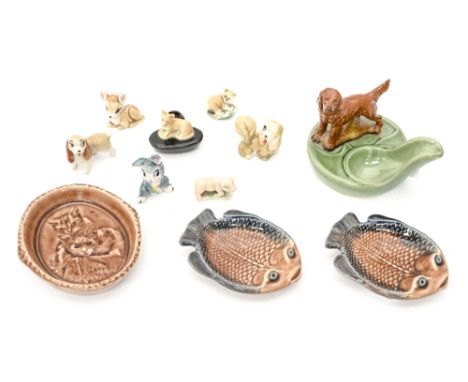 Wade Fish ashtrays, Cat pin tray, Disney Lady and the Tramp figures, Thumper and others, pipe stand (11) 