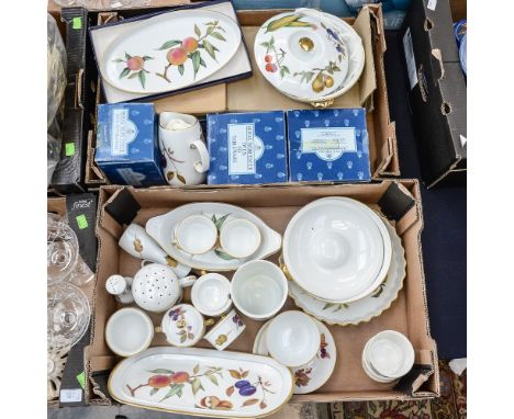 Royal  Worcester Eveshams dinnerwares and teawares to include serving dishes, pie dish, tureen dish etc (2 boxes)