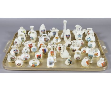 A tray of assorted crested wares to include Goss and Arcadian.