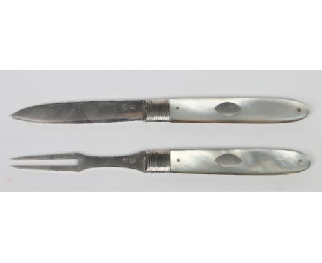 A Georgian folding silver and mother of pearl knife and fork. Partial hallmarks of passant lion and duty head.  Condition Rep