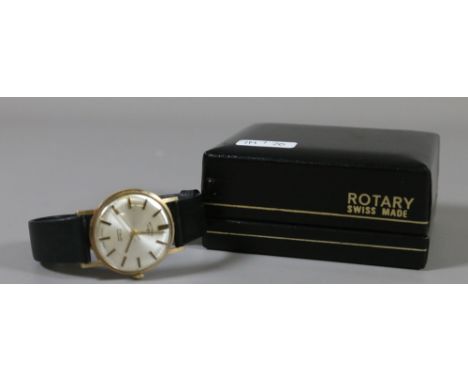 A gentlemens boxed Rotary 17 jewel incabloc wristwatch in 9 carat gold case with silvered dial and baton markers.