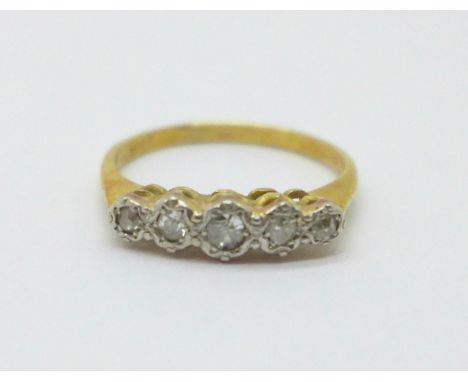 An 18ct gold, five stone diamond ring, 2.1g, J 