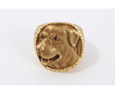 Spanish gold (stamped 575) ring with Labrador dog head design set with two blue sapphires for eyes. Ring size W-X